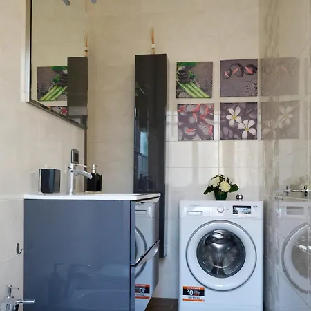 Wissam's Red Kitchen Apartamento